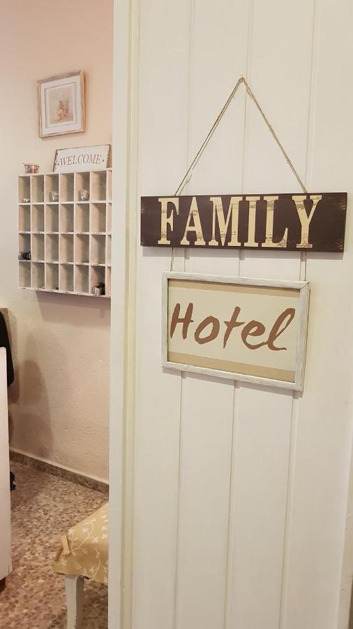 Hotel Maeva ,1 Star B&B Лорет де Мар Екстериор снимка